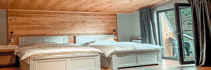 rooms rooms